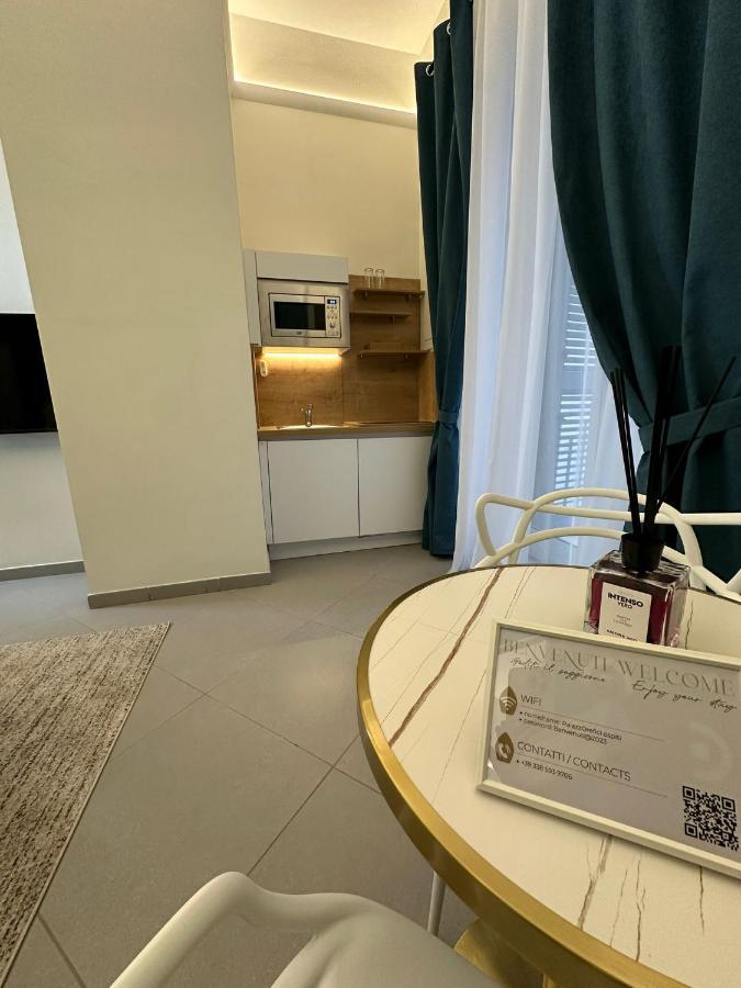 Palazzorefici Наполи Екстериор снимка